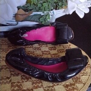 MIU MIU PATENT LEATHER FLATS